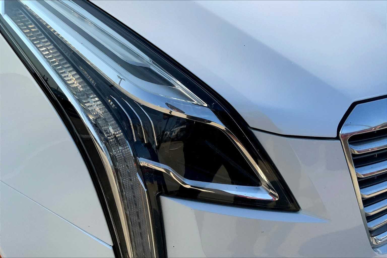 2017 Cadillac XT5 Platinum photo 24