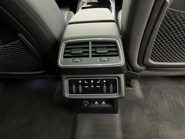 2023 Audi e-tron Premium photo 19