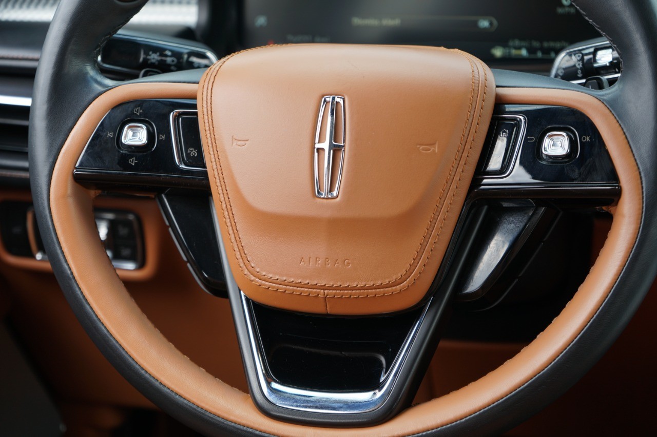2022 Lincoln Aviator Black Label photo 30
