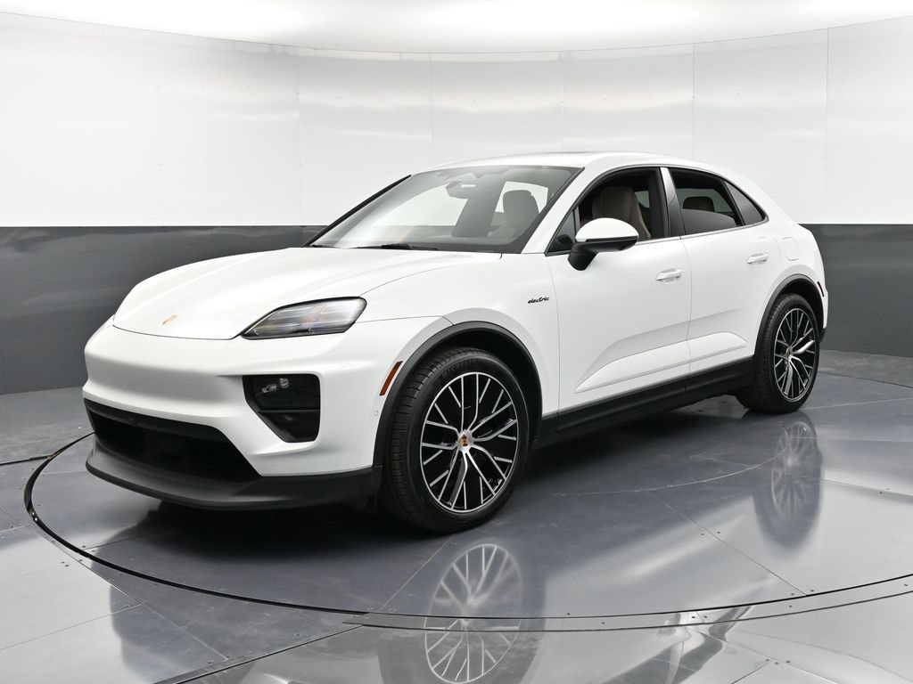 2024 Porsche Macan Base