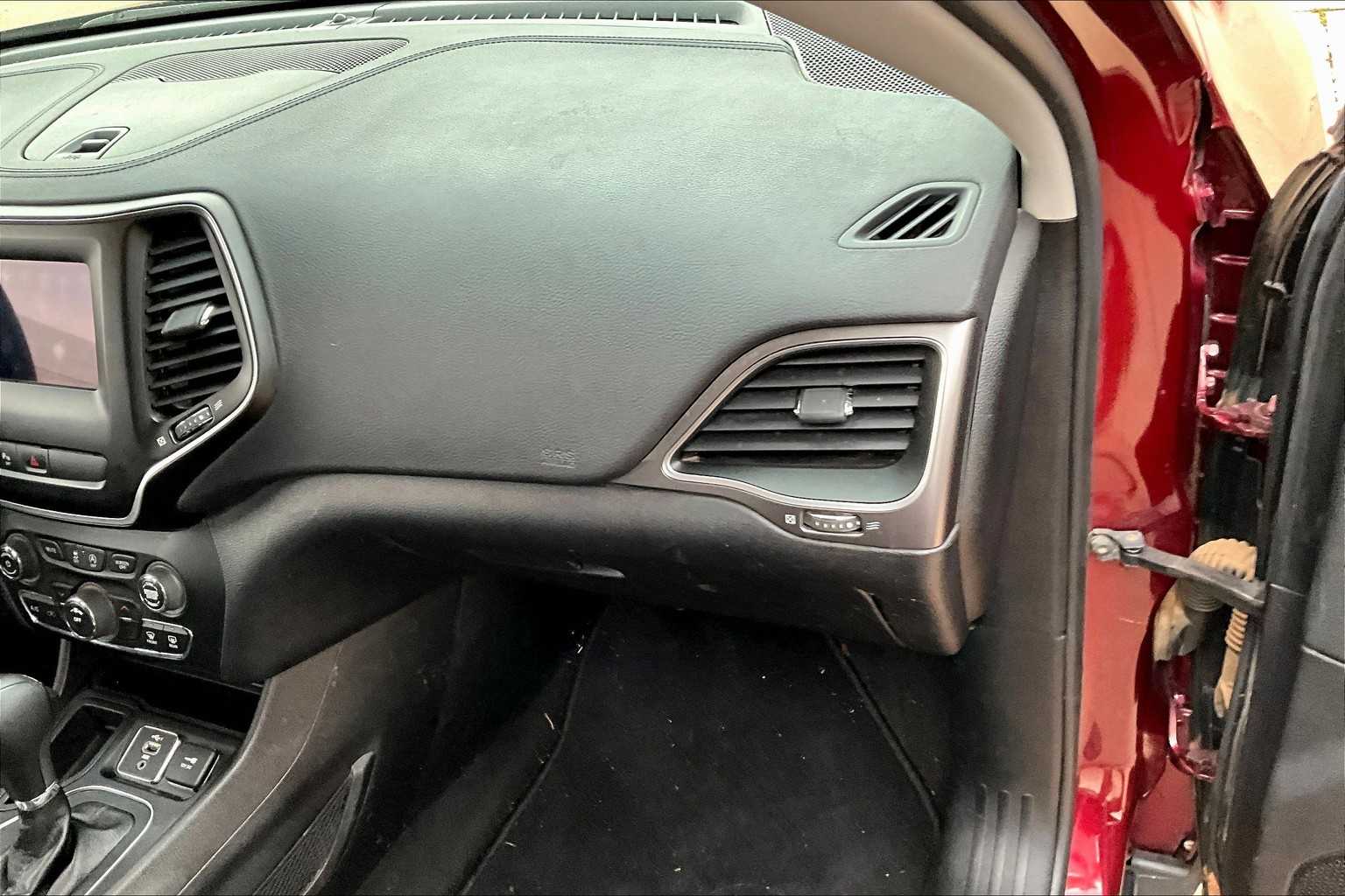 2020 Jeep Cherokee Latitude photo 16