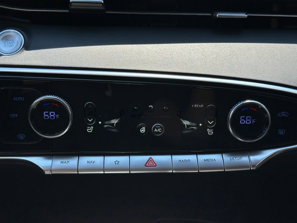 2024 Genesis GV70 2.5T photo 12