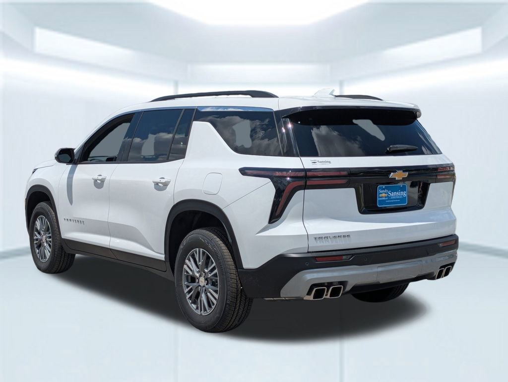 2025 Chevrolet Traverse photo 2