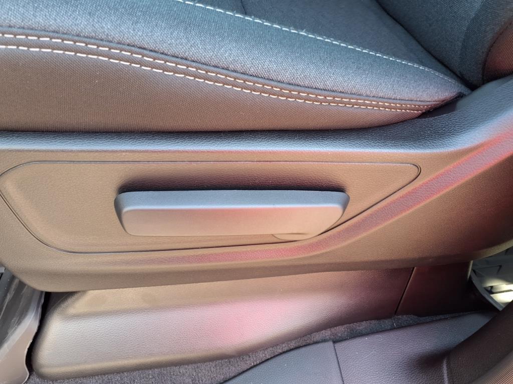 2025 Ram 1500 Warlock photo 5