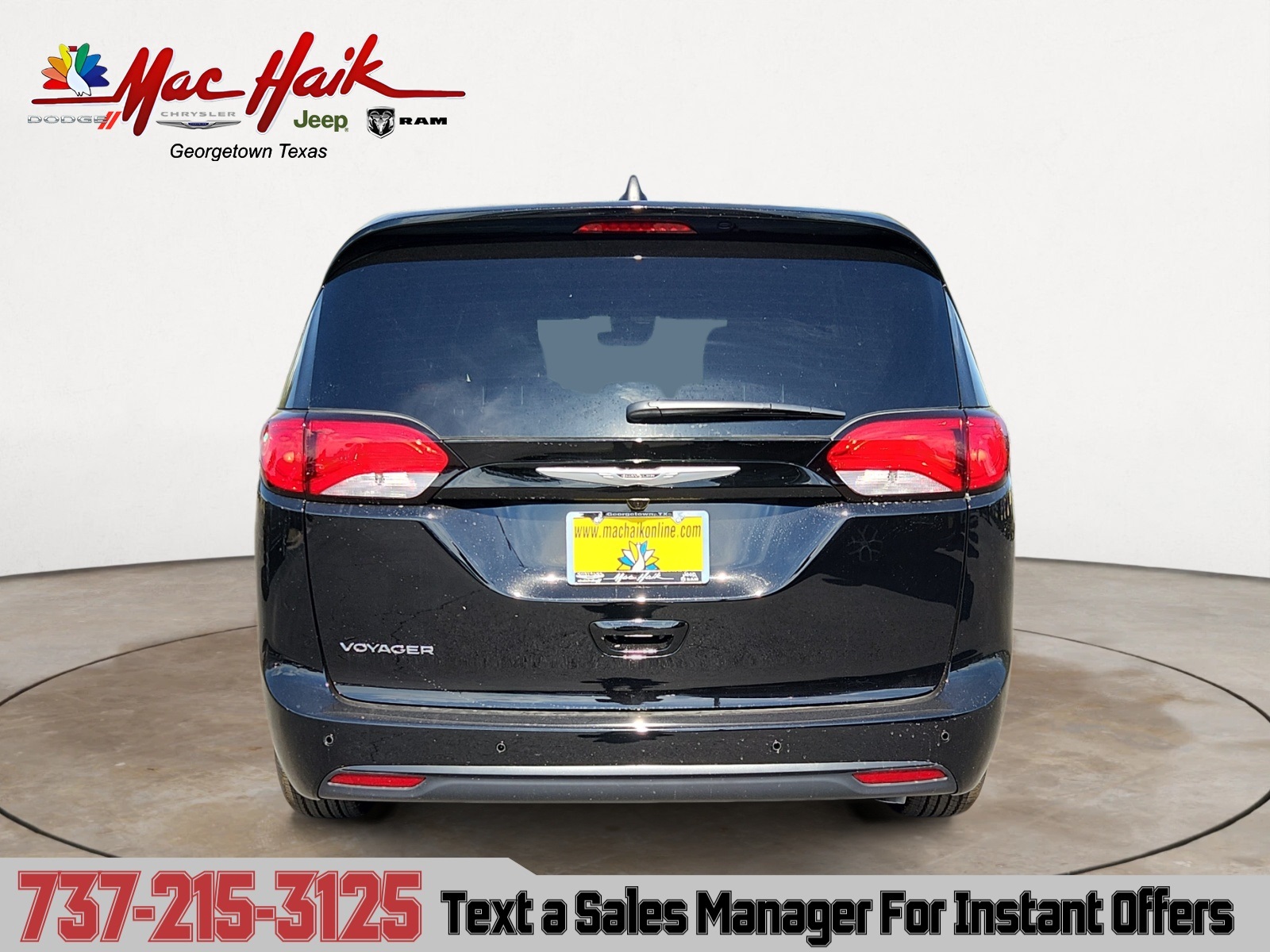 2026 Chrysler Voyager L photo 4