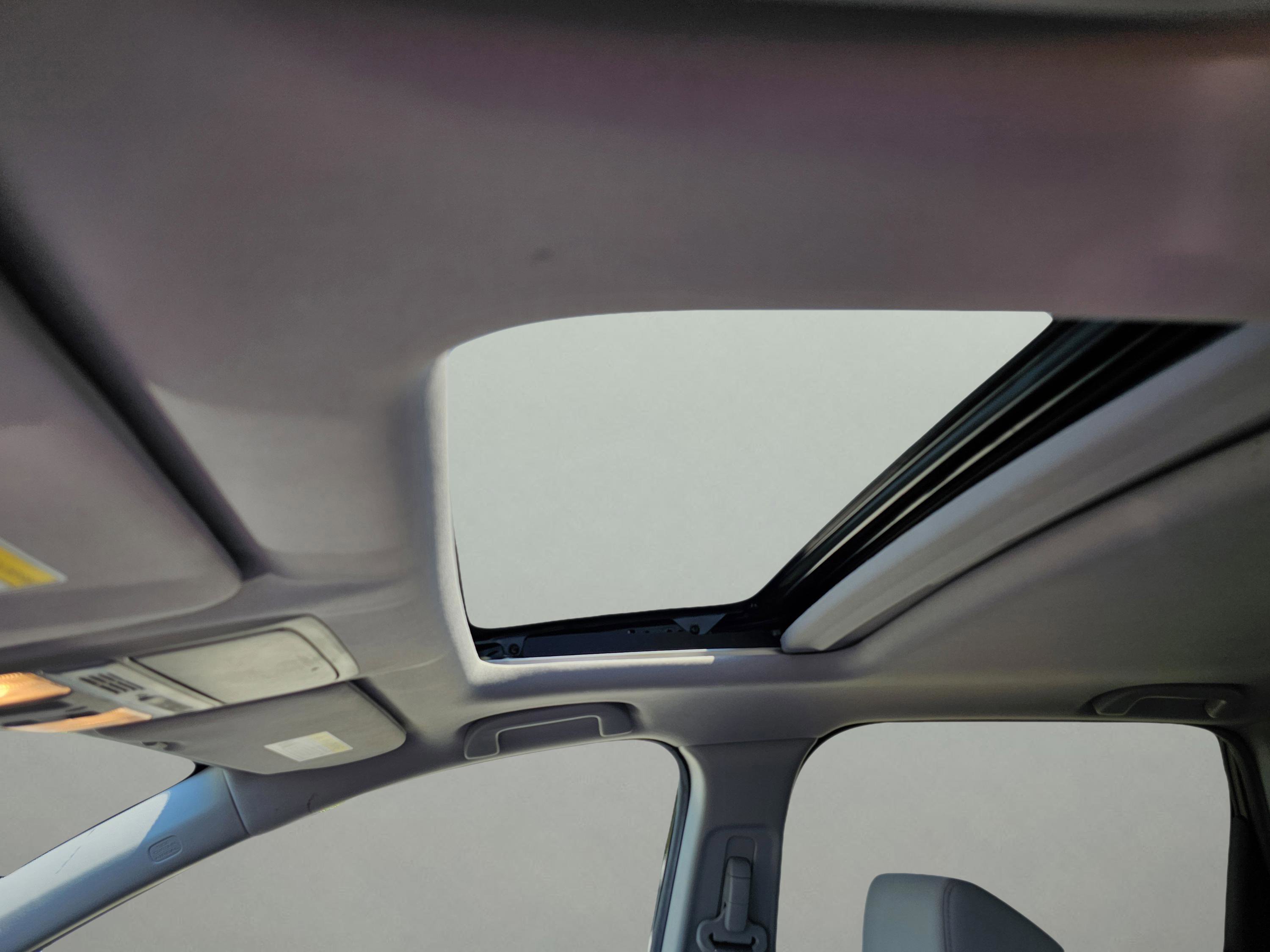 2020 Honda CR-V Touring photo 18