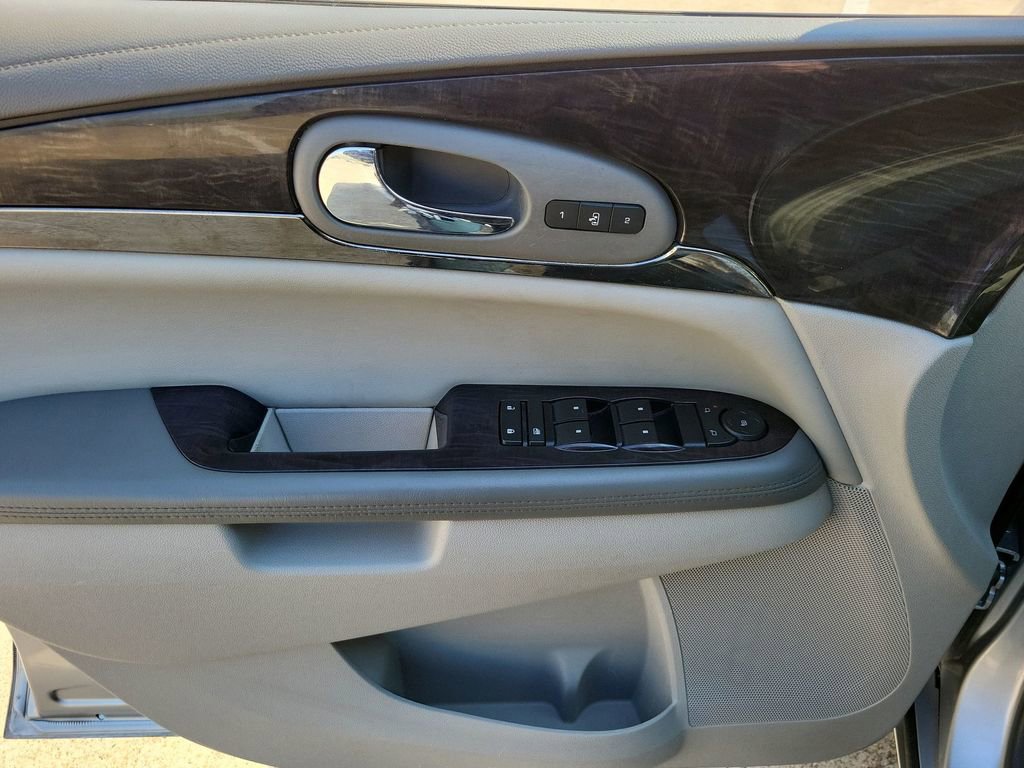 2015 Buick Enclave Leather photo 18