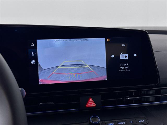 2025 Hyundai Elantra Hybrid SEL Sport photo 18