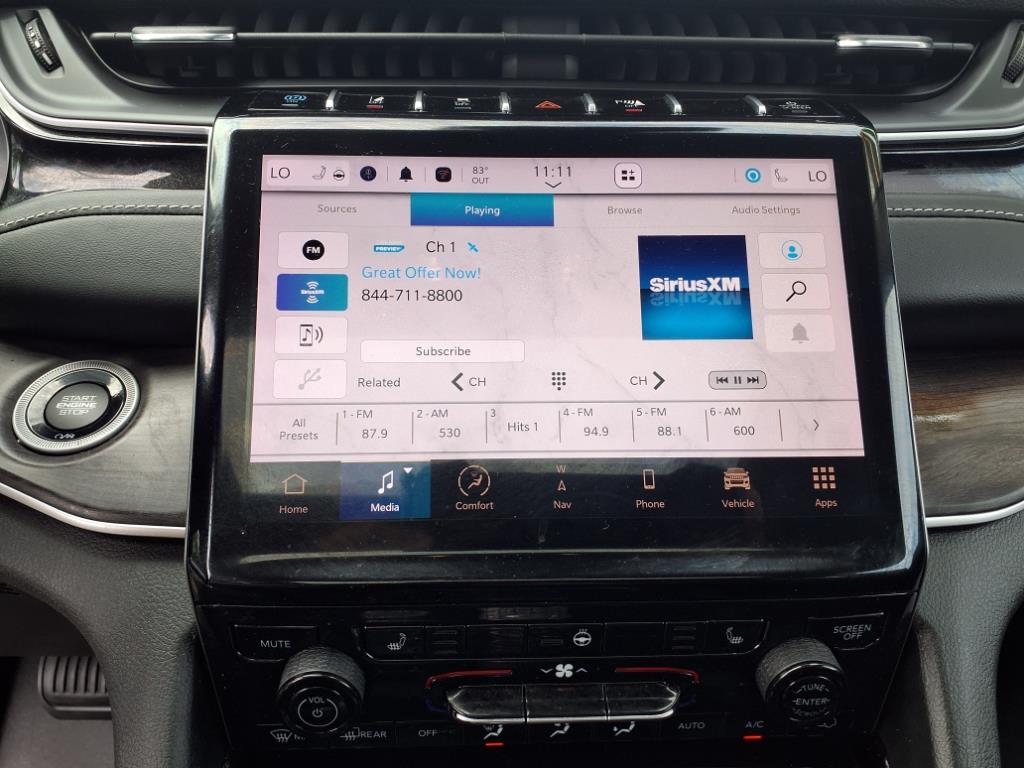 2023 Jeep Cherokee Base photo 25
