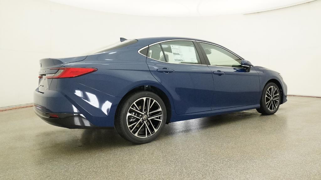 2025 Toyota Camry XLE photo 22