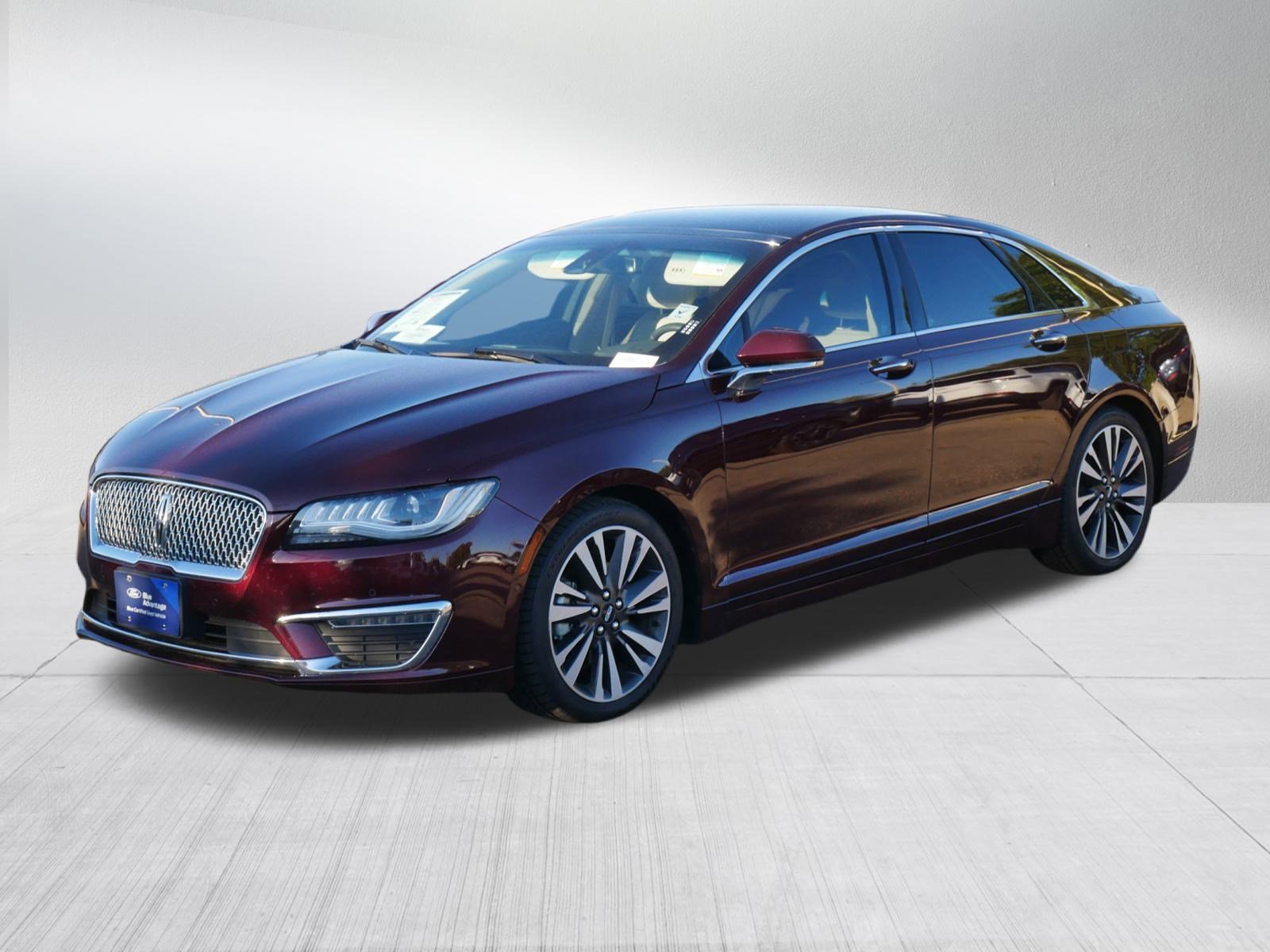 2017 Lincoln MKZ Hybrid Reserve photo 3