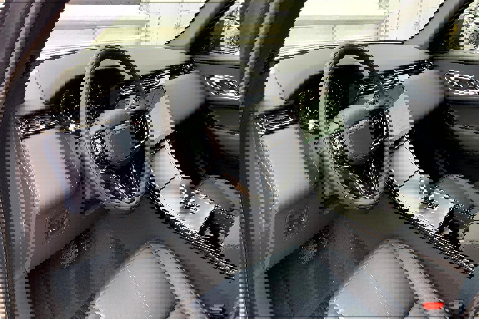 2026 Land Rover Range Rover Velar S photo 3