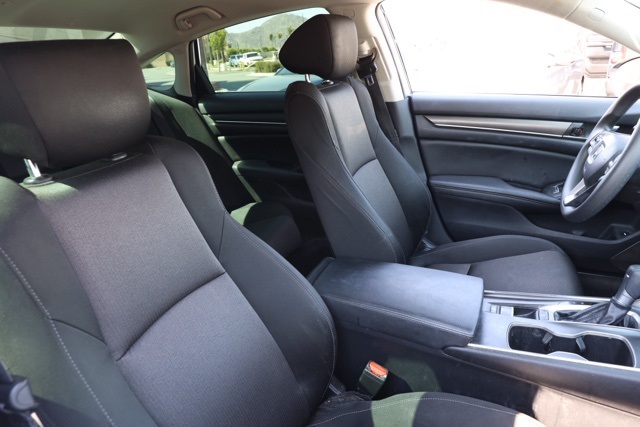 2020 Honda Accord LX photo 18