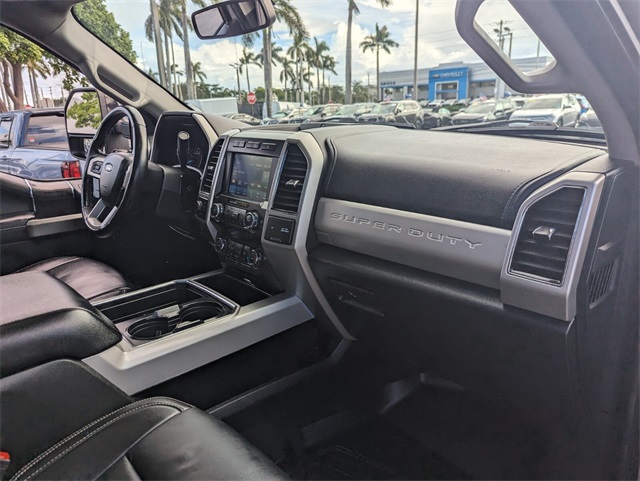 2021 Ford F-350 photo 16