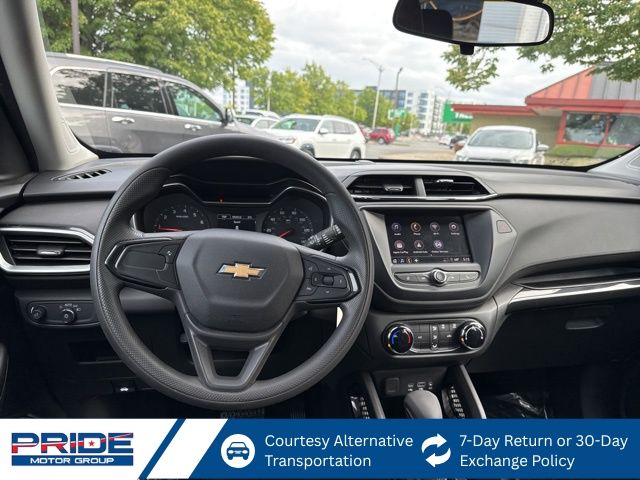 2022 Chevrolet Trailblazer LS photo 12
