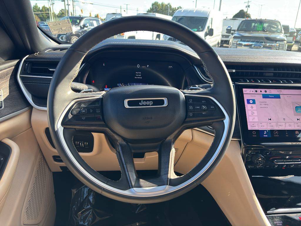 2023 Jeep Grand Cherokee Limited photo 35