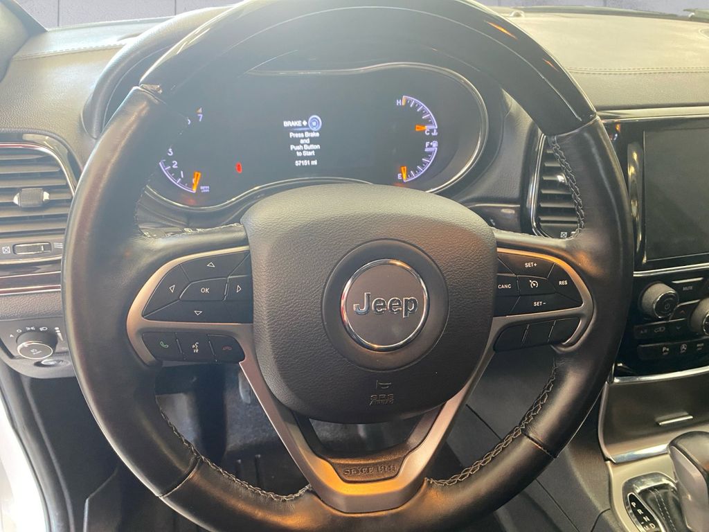 2020 Jeep Grand Cherokee Overland photo 8