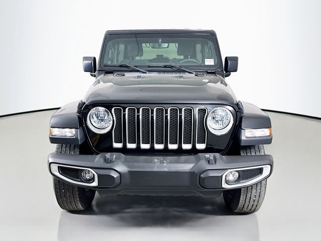 2023 Jeep Wrangler Sahara photo 2