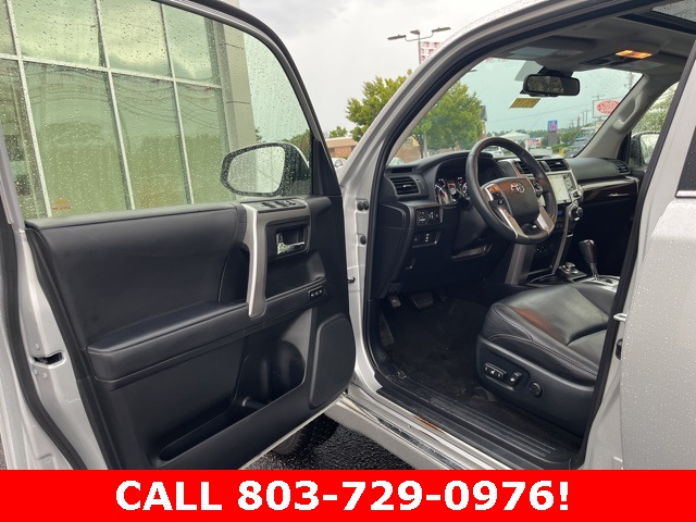 2020 Toyota 4Runner Limited photo 2
