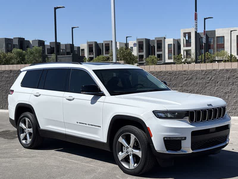 2021 Jeep Grand Cherokee Limited photo 2