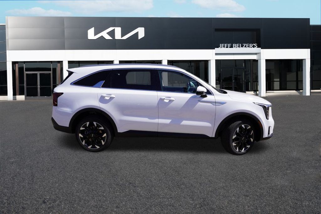 2026 Kia Sorento EX photo 2