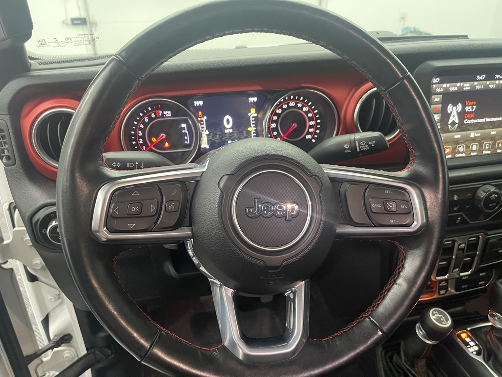 2021 Jeep Gladiator Rubicon photo 2