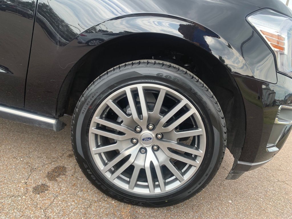 2024 Ford Expedition Limited photo 4