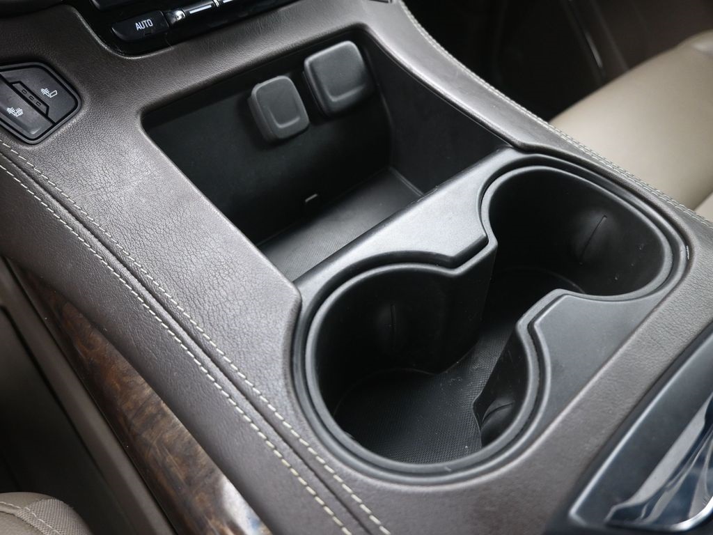 2019 Chevrolet Tahoe LT photo 26