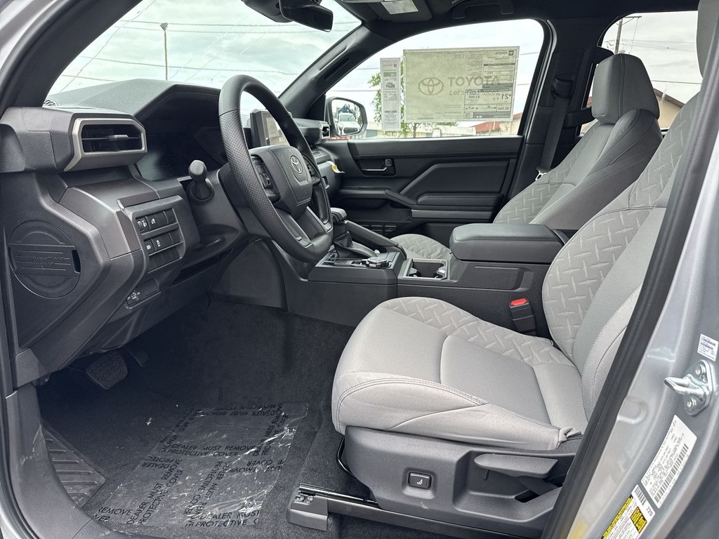 2025 Toyota Tacoma SR5 4x4 Double Cab photo 13
