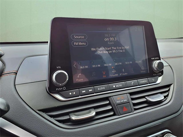 2021 Nissan Altima 2.5 SR photo 13