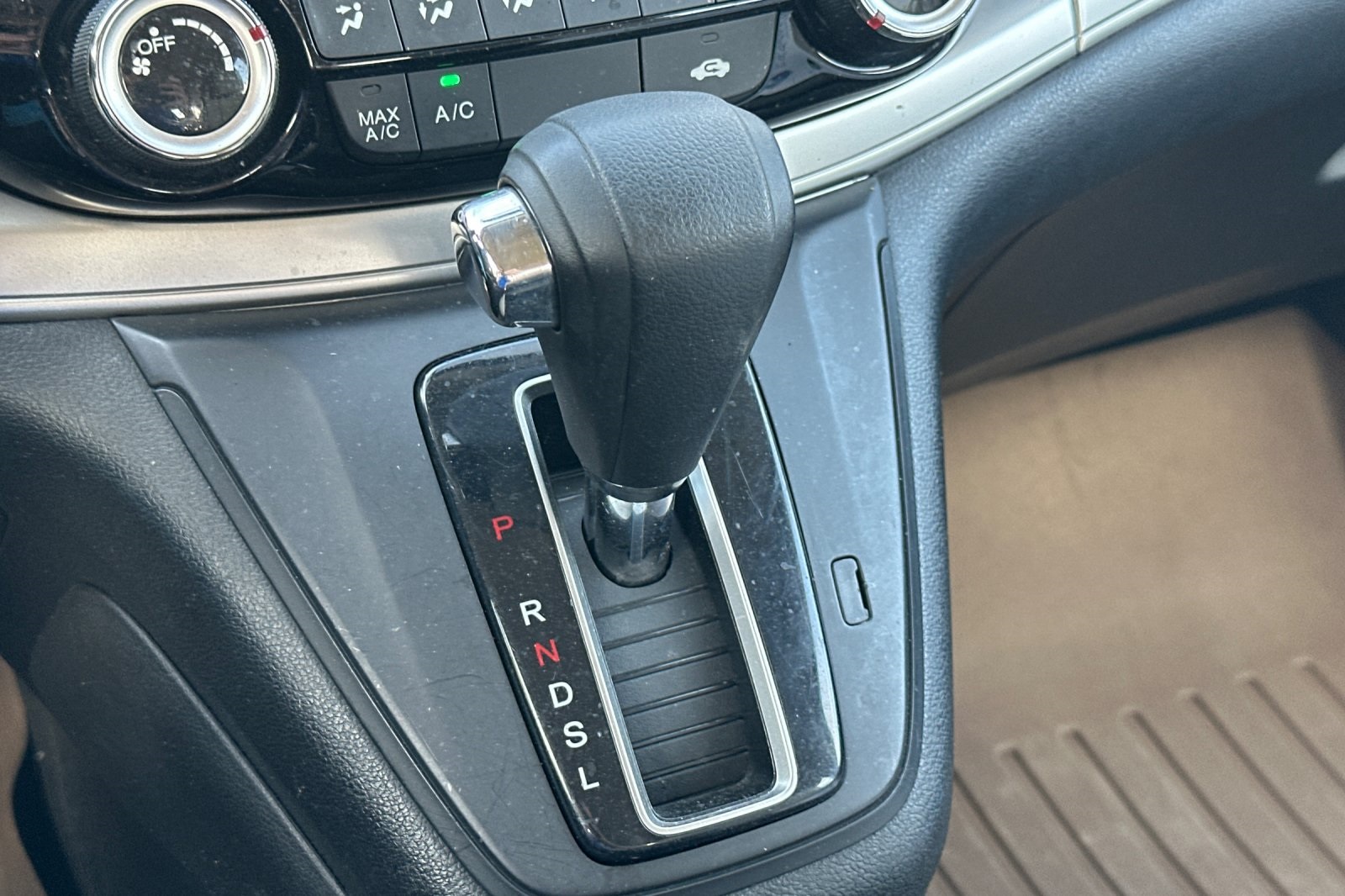 2016 Honda CR-V LX photo 29