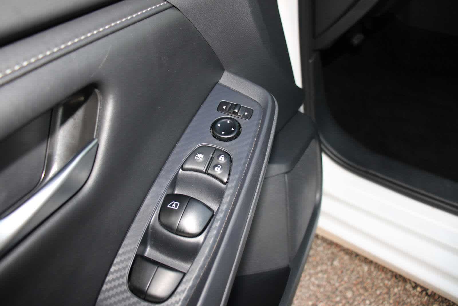 2024 Nissan Sentra SV photo 13
