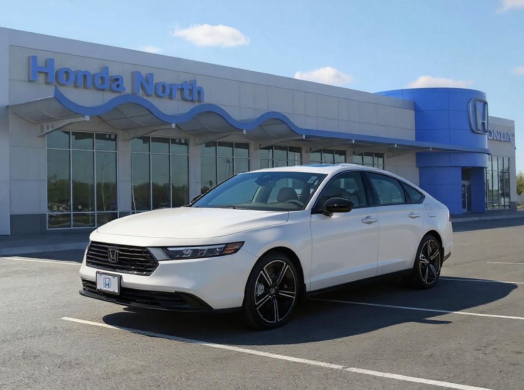 2025 Honda Accord Hybrid Sport's photo