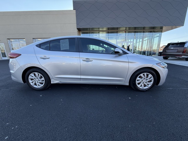 Used 2018 Hyundai Elantra SE with VIN 5NPD74LFXJH217905 for sale in Winchester, VA