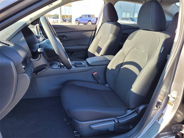 2025 Nissan Sentra S photo 4