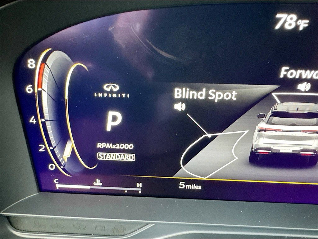 2026 Infiniti QX60 Luxe photo 12