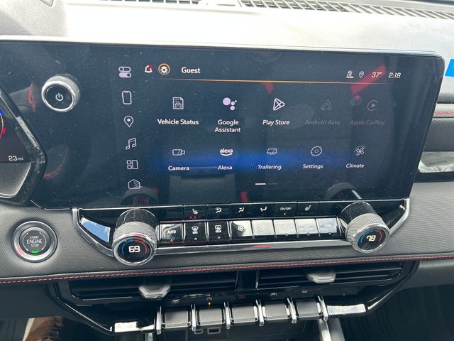 2025 Chevrolet Colorado Z71 photo 17
