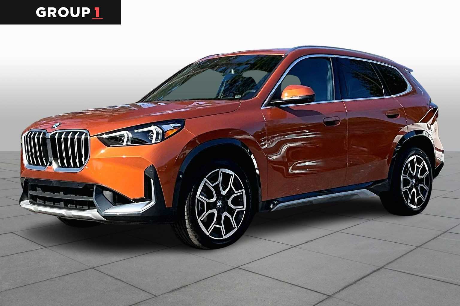 2025 BMW X1 28i's photo