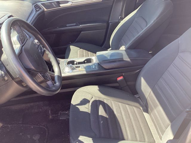 2020 Ford Fusion Hybrid SE photo 24