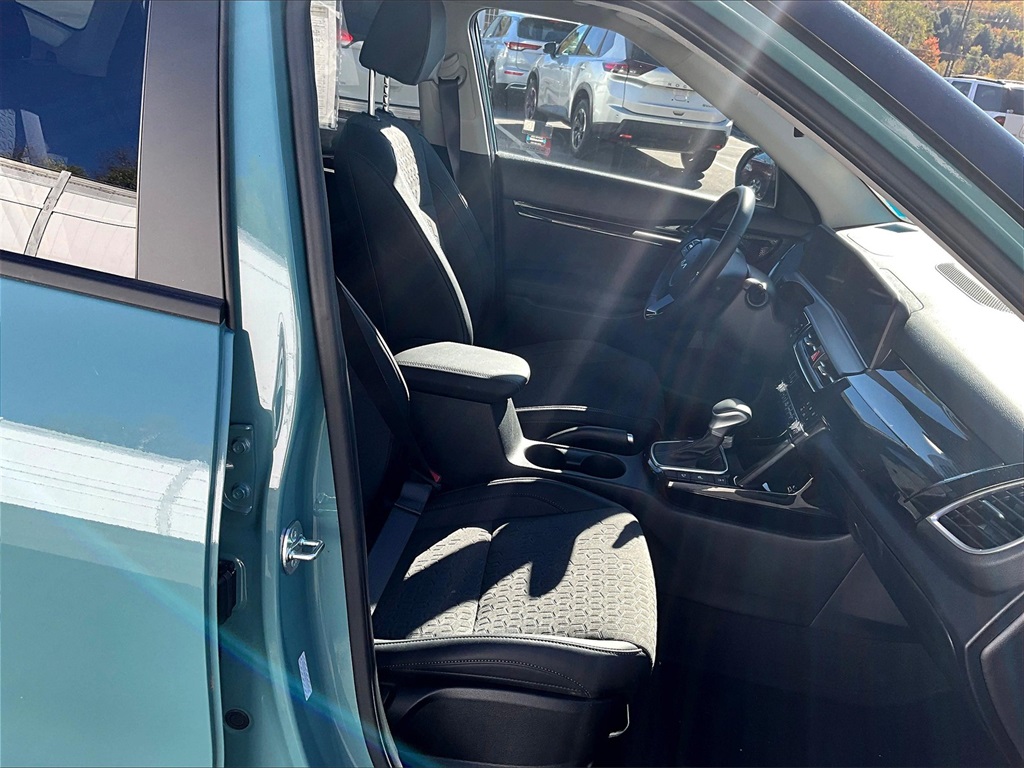 2025 Kia Seltos S photo 11