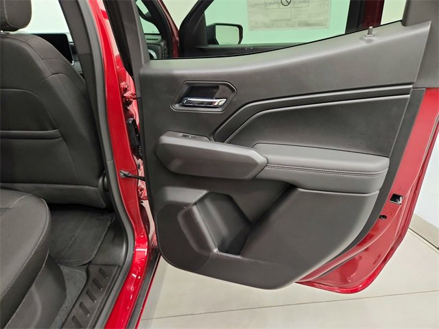 2026 Chevrolet Colorado LT photo 34