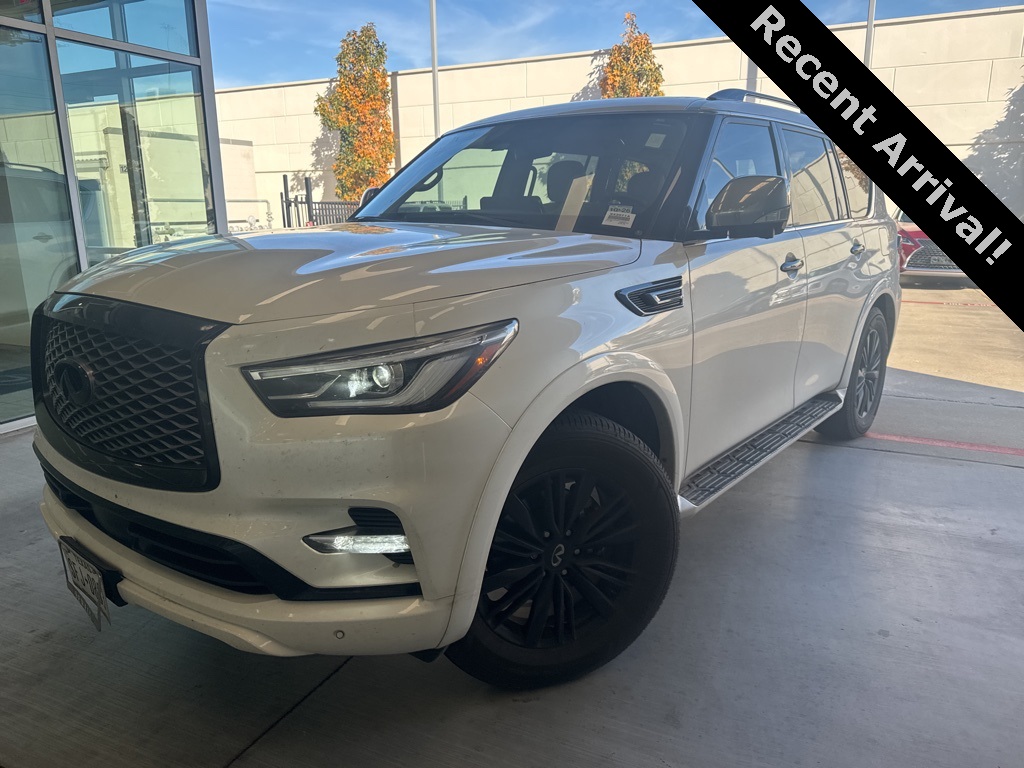 2022 INFINITI QX80's photo