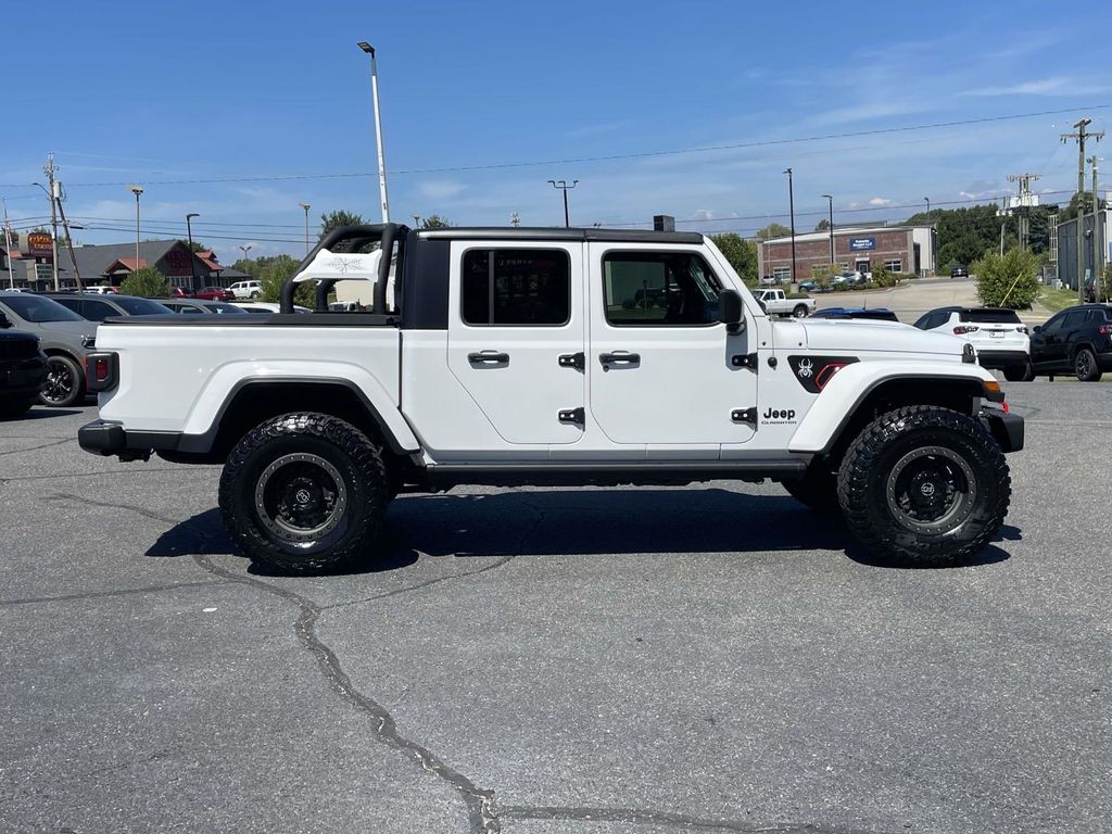 2021 Jeep Gladiator Sport photo 8