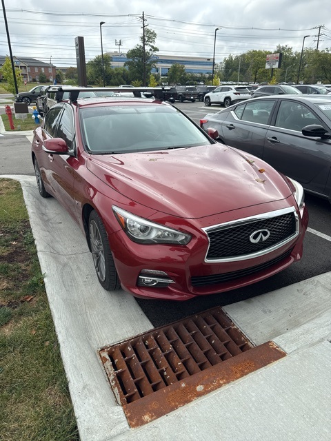 2015 Infiniti Q50 Premium photo 2