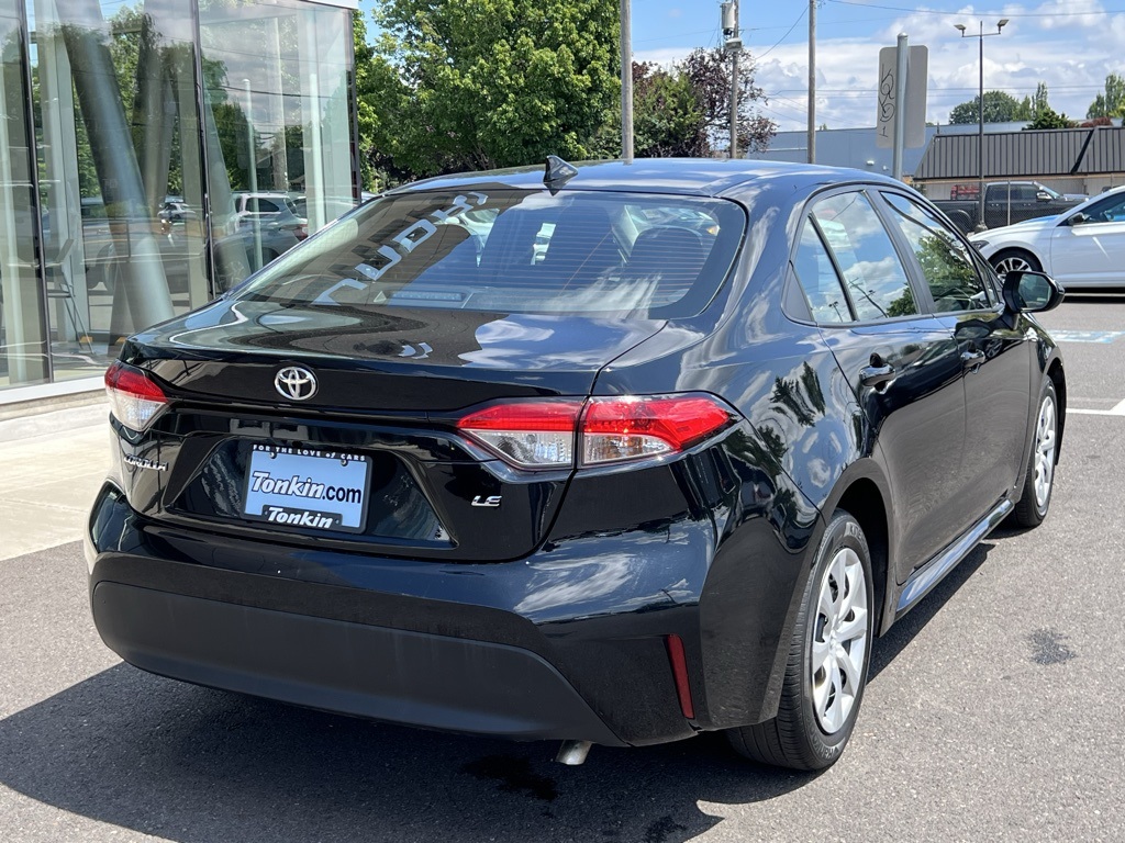 2024 Toyota Corolla LE photo 4