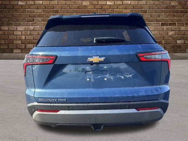 2026 Chevrolet Equinox LT photo 4
