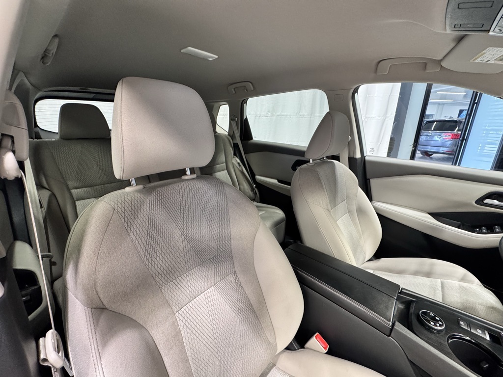 2025 Nissan Rogue SV AWD photo 27