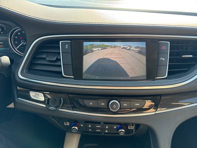 2018 Buick Enclave Essence photo 11