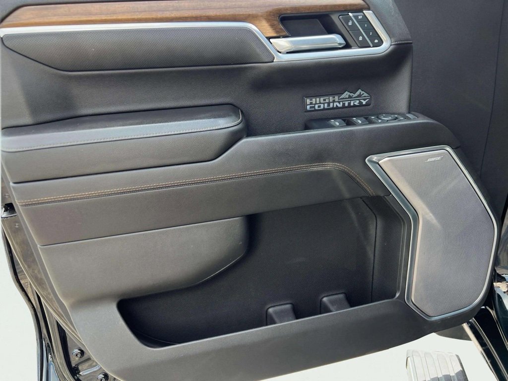 2022 Chevrolet Silverado 1500 High Country photo 24