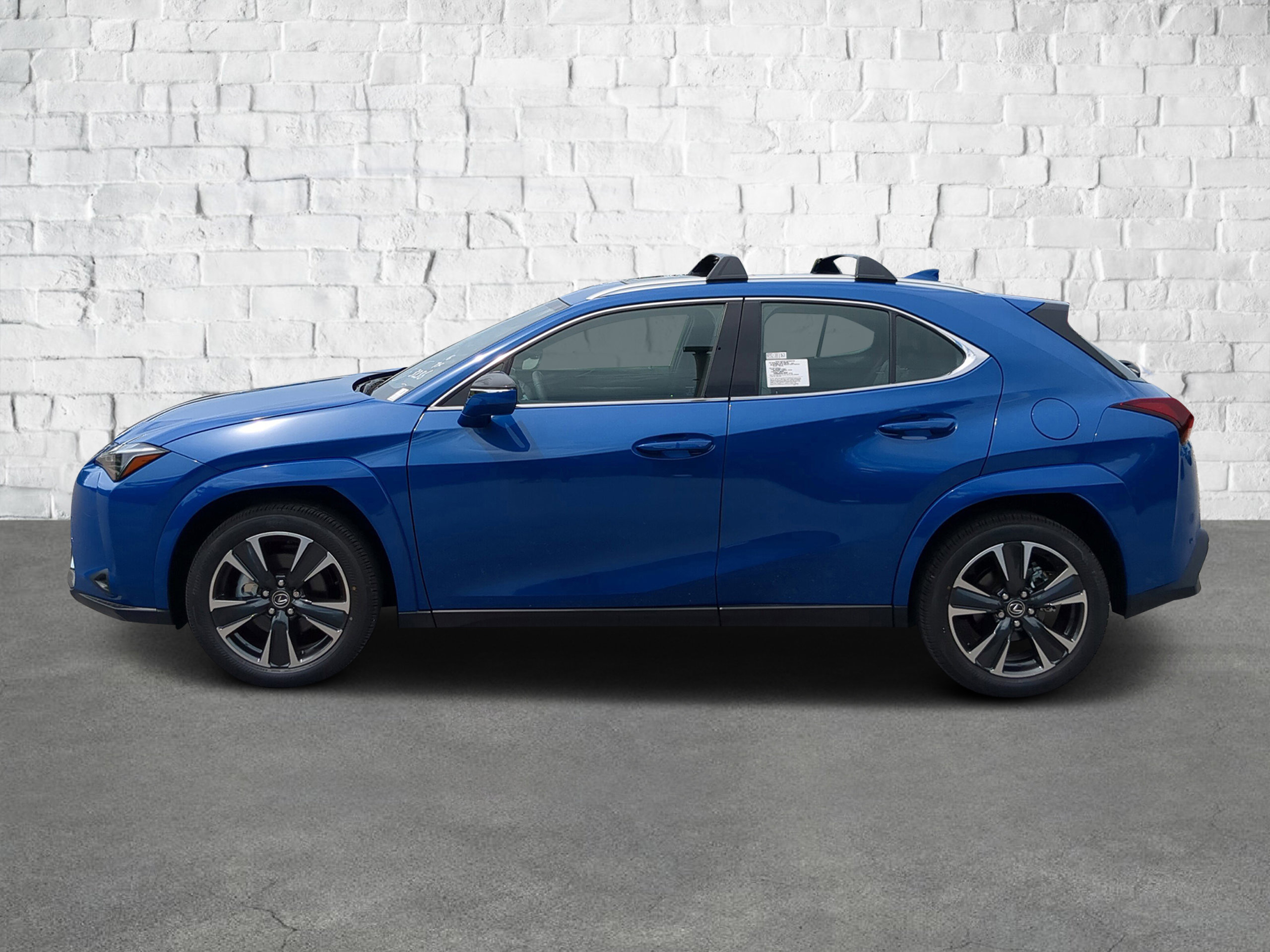 2025 Lexus UX Premium photo 8
